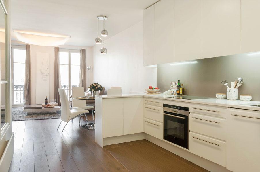 Two Bedroom Luxury Apartment - Balcony With View Of Notre Dame Paris Exterior photo