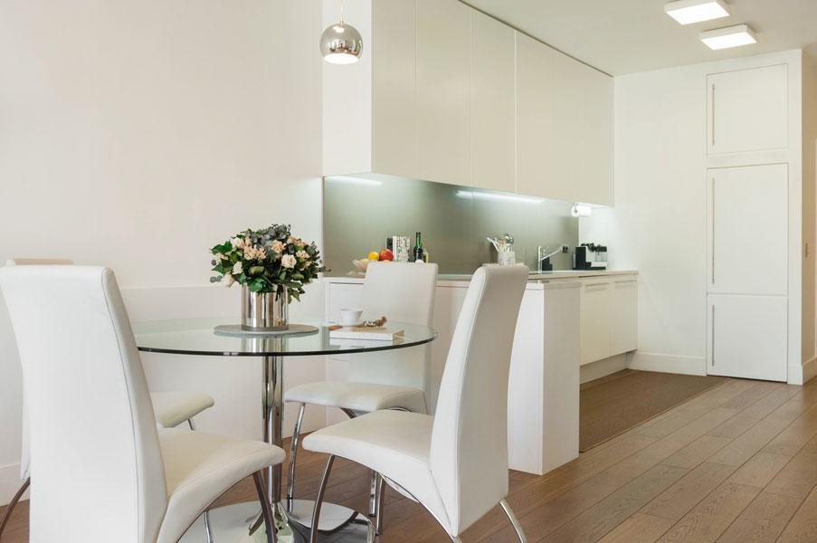 Two Bedroom Luxury Apartment - Balcony With View Of Notre Dame Paris Exterior photo
