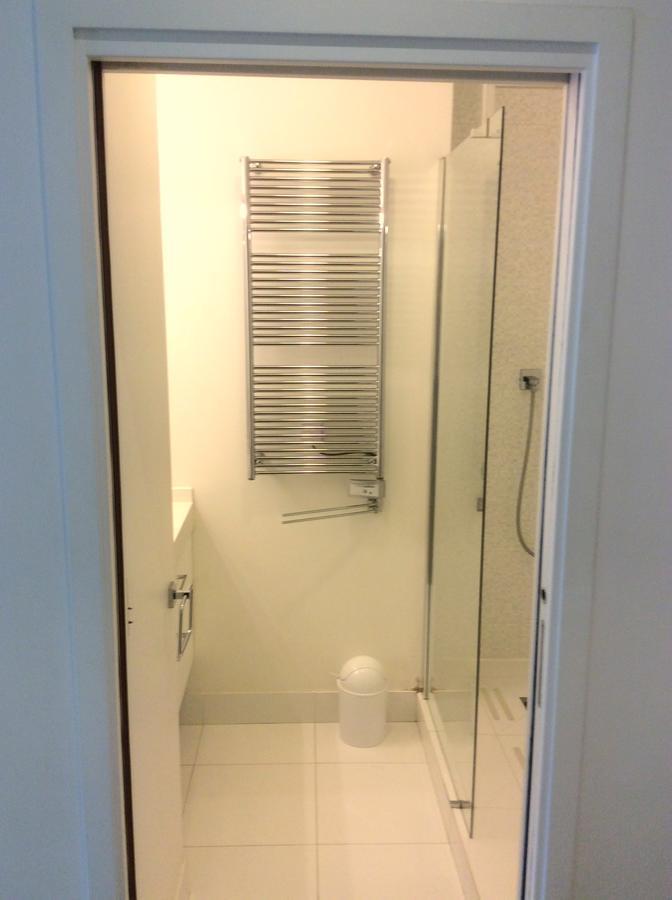Two Bedroom Luxury Apartment - Balcony With View Of Notre Dame Paris Exterior photo